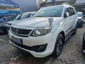 Jual bekas LOW DP Toyota Fortuner 2.7 TRD Bensin-AT 2015 WCS,lokasi di 