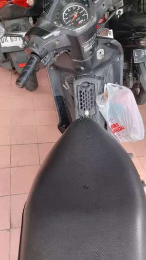 Jual bekas Motor Honda revo 110 no rangka abs,lokasi di Tanggul