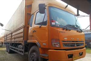 Jual bekas MULUSbanBARU MURAH Mitsubishi Fuso tronton 6x2 Wingbox 2023,lokasi di Jakarta DKI