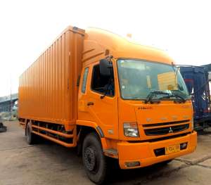 Jual bekas MURAH Mitsubishi fuso engkel super long FM65SL box besi 2023 bok,lokasi di Jakarta DKI