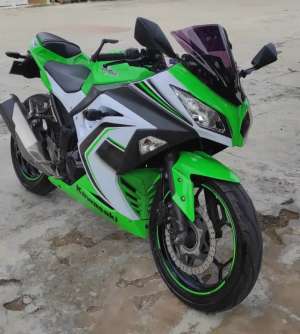 Jual bekas Ninja 250 FI Special Edition ABS 2016,lokasi di Kembangan