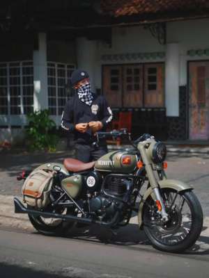 Jual bekas Royal Enfield Classic Reborn 350 ABS 2023 Mash Grey,lokasi di Mantrijeron