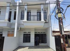 Rumah 4 KT Siap Huni 7 Menit ke Mall Pesona Square Dibantu KPR J-36508 lokasi di ",
          price: `1330000000`,
          currency: `IDR`
    };


    let pageData = {
        viewPhoneModalField: , tersedia melalui melalui situs Lamudi