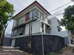 RUMAH CIGADUNG Cibeunying Strategis Dekat Tubagus Ismail Dago Bandung lokasi di Dago, tersedia melalui melalui situs Olx