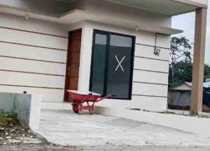 Rumah di Jual Cikaret Cibinong lokasi di ",
          price: `600000000`,
          currency: `IDR`
    };


    let pageData = {
        viewPhoneModalField: , tersedia melalui melalui situs Lamudi