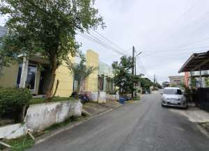 Rumah di Perum Botania Garden DaisyBatam lokasi di ",
          price: `300000000`,
          currency: `IDR`
    };


    let pageData = {
        viewPhoneModalField: , tersedia melalui melalui situs Lamudi