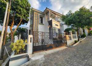 Rumah HOOK Candi Kalasan View Cantik Semarang Barat lokasi di ",
          price: `2200000000`,
          currency: `IDR`
    };


    let pageData = {
        viewPhoneModalField: , tersedia melalui melalui situs Lamudi