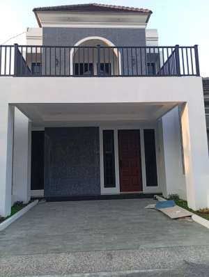 Rumah mewah 2 lantai jaten pedurungan kota semarang lokasi di Pedurungan, tersedia melalui melalui situs Olx