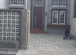RUMAH MEWAH DP MURAH lokasi di ",
          price: `445000000`,
          currency: `IDR`
    };


    let pageData = {
        viewPhoneModalField: , tersedia melalui melalui situs Lamudi
