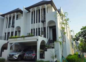RUMAH MEWAH FULL FURNISH DI PERUMAHAN THE GREENWICH, CLUSTER AETHER, LENGKONG KULON, PAGEDANGAN, TANGERANG, BANTEN lokasi di lengkong-kulon, tersedia melalui melalui situs Lamudi