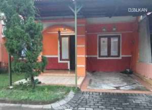 RUMAH MINIMALIS MODERN PUSAT KOTA FLORENCIA REGENCY lokasi di sekardangan, tersedia melalui melalui situs Lamudi