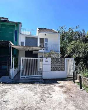 Rumah Sayap A.H Nasution Murah Dalam Komplek lokasi di Arcamanik, tersedia melalui melalui situs Olx