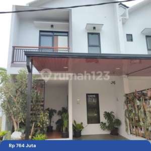 Rumah Villa Ada Kolam Renang Cluster Cisarua Lembang Bandung , tersedia melalui melalui situs Rumah123