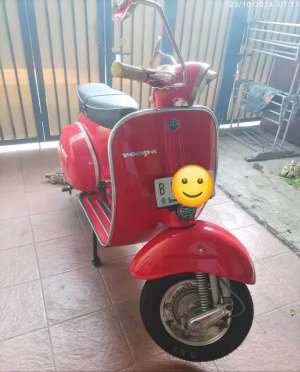 Jual bekas Vespa Super 1972Harga Nego, Unit Berkualitas,lokasi di Pulo Gadung