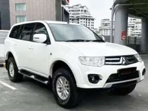 Jual bekas 2015 Mitsubishi Pajero Sport GLX 4x4 MT Rawatan ATPM Plt BG Ganjil Pjk 122026 Siap Pakai Cash Nego,lokasi di Jakarta DKI