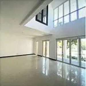 728-Dijual Rumah Diamond HiLL Citraland 2 Lantai SHM Hook 4BR LT 368 m , tersedia melalui melalui situs Olx