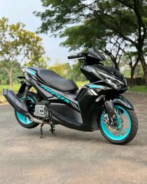 Jual bekas aerox new connected 2022,lokasi di Kramat Jati