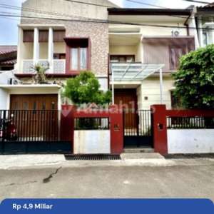 Ampera, Jakarta Selatan. Rumah Modern Dalam Komplek Strategis , tersedia melalui melalui situs Rumah123