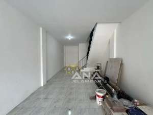 ANA RUMAH UK 4X19.5M DI JELAMBAR , tersedia melalui melalui situs Olx