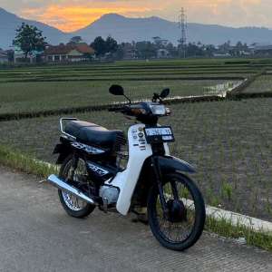 Jual bekas astrea legenda, minus banyak banget, pokonya ga enak buat di beli,lokasi di Kab. Bandung