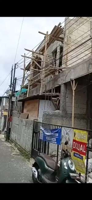 Bangunan tinggal lanjut 25 lagi Finish 2bln bs dihuni. JUAL BUTUH lokasi di Kayumanis V, tersedia melalui melalui situs Olx