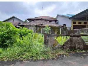 beli tanah bonus rumah lama lokasi di Pontianak Timur, tersedia melalui melalui situs Olx