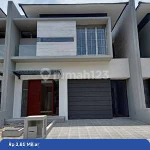 Berlokasi di Royal Residence Surabaya Selatan Rumah New Minimalis Siap Huni , tersedia melalui melalui situs Rumah123