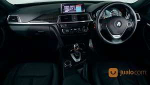 Jual bekas BMW 320i Luxury AT 2018 Abu-Abu,lokasi di Kota Bekasi