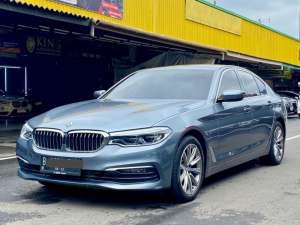 Jual bekas BMW 5 Series 520i Silver,lokasi di Jawa Barat