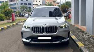 Jual bekas BMW X1 sDrive18i xLine 2023 silver km 27 ribuan,lokasi di Jakarta DKI