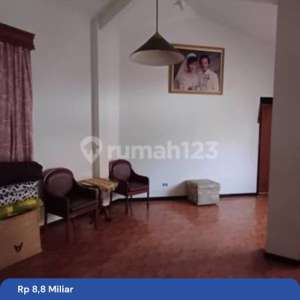 Budi Sari. Rumah Dijual Sayap Setiabudi Bandung Utara , tersedia melalui melalui situs Rumah123