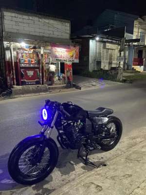 Jual bekas caferacer byson 150 cc,lokasi di Mustika Jaya