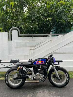 Jual bekas caferacer yamaha byson 2015,lokasi di Duren Sawit