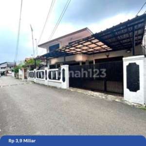 Cawang Baru, Rumah Siap Huni, Lt 249 M2, Akses Jln Lebar , tersedia melalui melalui situs Rumah123