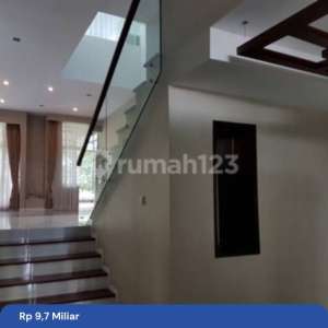 cepat rumah Akasia Golf view danau , tersedia melalui melalui situs Rumah123