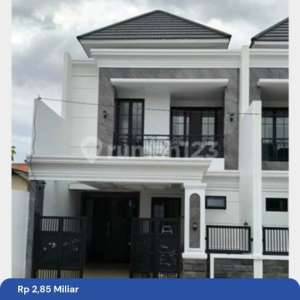 Ch4 Rumah Baru Modern-Mewah American Classic, Araya 2 Surabaya , tersedia melalui melalui situs Rumah123