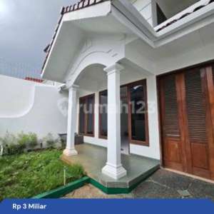 Dekat Blok M, Dijual Rumah Lama di Radio Dalam Jakarta Selatan , tersedia melalui melalui situs Rumah123