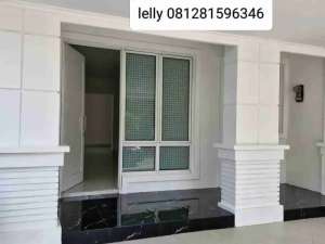 Depan Taman Rumah lt128 Dijual Murah Kota Wisata , tersedia melalui melalui situs Olx