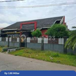 Di Jual Cepat Rumah Hoek Di Griya Jakarta, Pamulang Rumah SHM Butuh Minim Renovasi di Jalan Menteng Raya Perumahan Griya Jakarta, Jl. Siliwangi, Pamulang Barat, Pamulang, Kota Tangerang Selatan, Banten, Indonesia, 15417, Pamulang , tersedia melalui melalui situs Rumah123