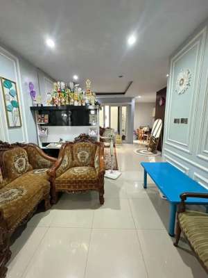 Di Jual Rumah atau Over kredit 450 juta nego lokasi di Eska Mansion jl tim asih no 1d rt02 rw08 jati asih bekasi, tersedia melalui melalui situs Olx