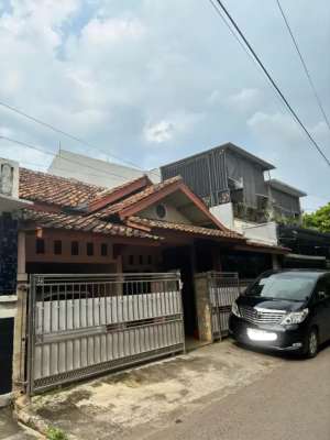 Di jual Rumah kost Karang Indah. LT. 438 m lokasi di Jl malabar no 30 c, tersedia melalui melalui situs Olx