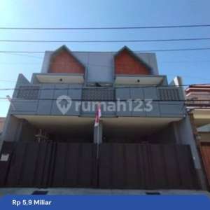 Dijual 2 Rumah Kost Jejer di Pondok Candra Dekat Kampus , tersedia melalui melalui situs Rumah123