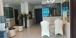 DIJUAL APARTEMEN 3 BEDROOM FULL FURNISHED DI CENTRAL PARK RESIDENCES , tersedia melalui melalui situs Olx