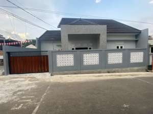 DIJUAL BANGUNAN BARU SIAP HUNI LOKASI PERUM GPA KARANGPLOSO MALANG, LOKASI SANGAT STRATEGIS , tersedia melalui melalui situs Olx