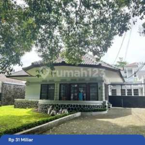 Dijual Bangunan Belanda Siap Huni , tersedia melalui melalui situs Rumah123