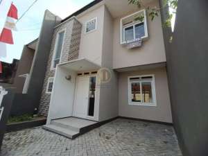 Dijual Cepat Rumah Baru Siap huni Margahayu Dekat tata surya bandung , tersedia melalui melalui situs Olx