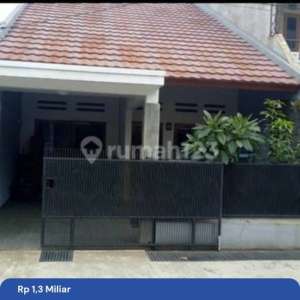 Dijual Cepat Rumah Cantik di Antapani Kota Bandung , tersedia melalui melalui situs Rumah123