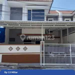 Dijual Cepat Rumah Cantik Lebak Indah Town House Dekat Kenjeran , tersedia melalui melalui situs Rumah123