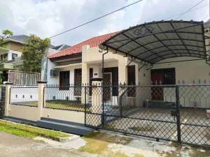 Dijual Cepat Rumah Cantik Siap Huni Lahan Luas Strategis Di Bukit Cimanggu City Bogor Dekat TOL , tersedia melalui melalui situs Olx