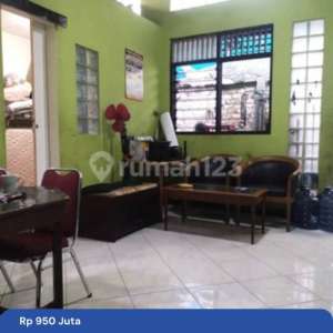 Dijual Cepat Rumah Di Kawasan Kemayoran , tersedia melalui melalui situs Rumah123